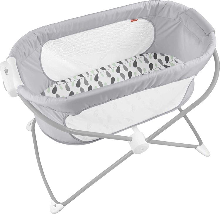 Best-rocking-bassinet-for-small-spaces