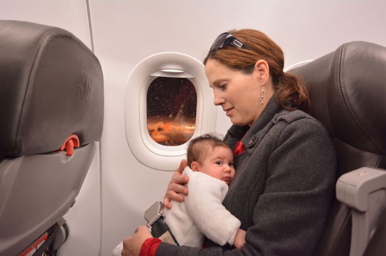 Travel-with-newborn-by-plane